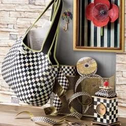Courtly Check 2