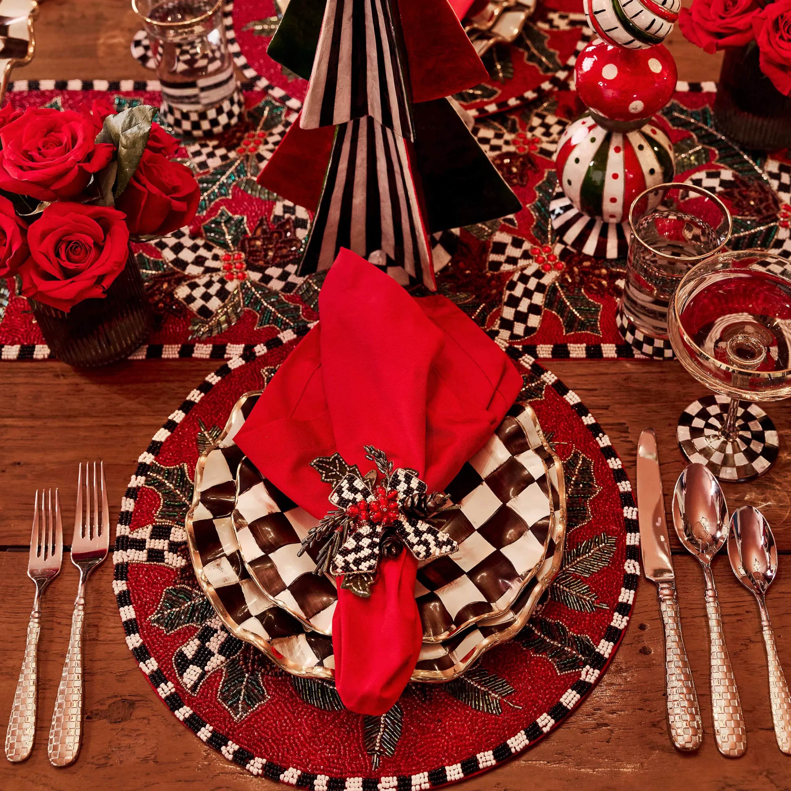 Courtly Check Fluted Dinner Plate|MacKenzie-Childs New