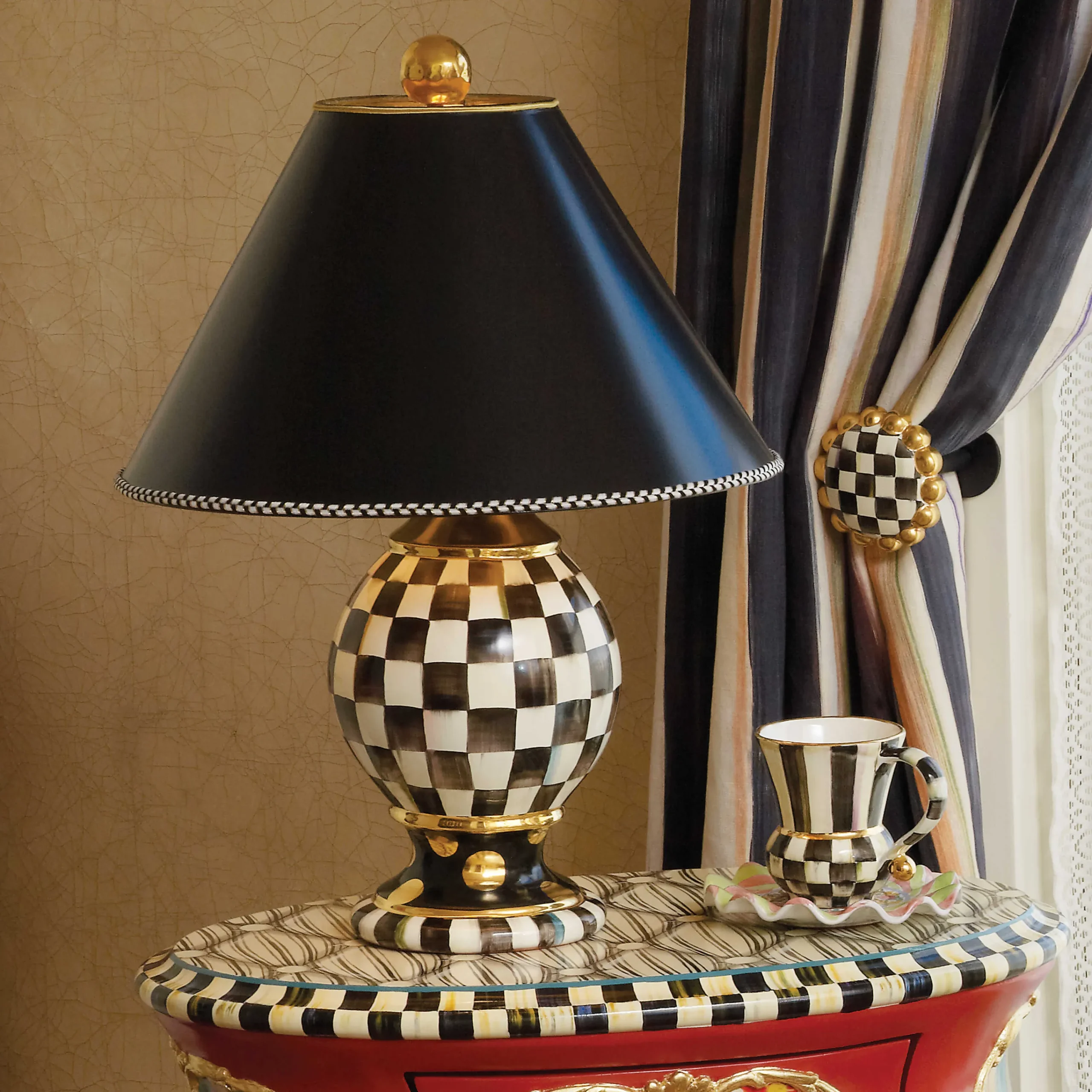 Courtly Check Globe Lamp|MacKenzie-Childs Best