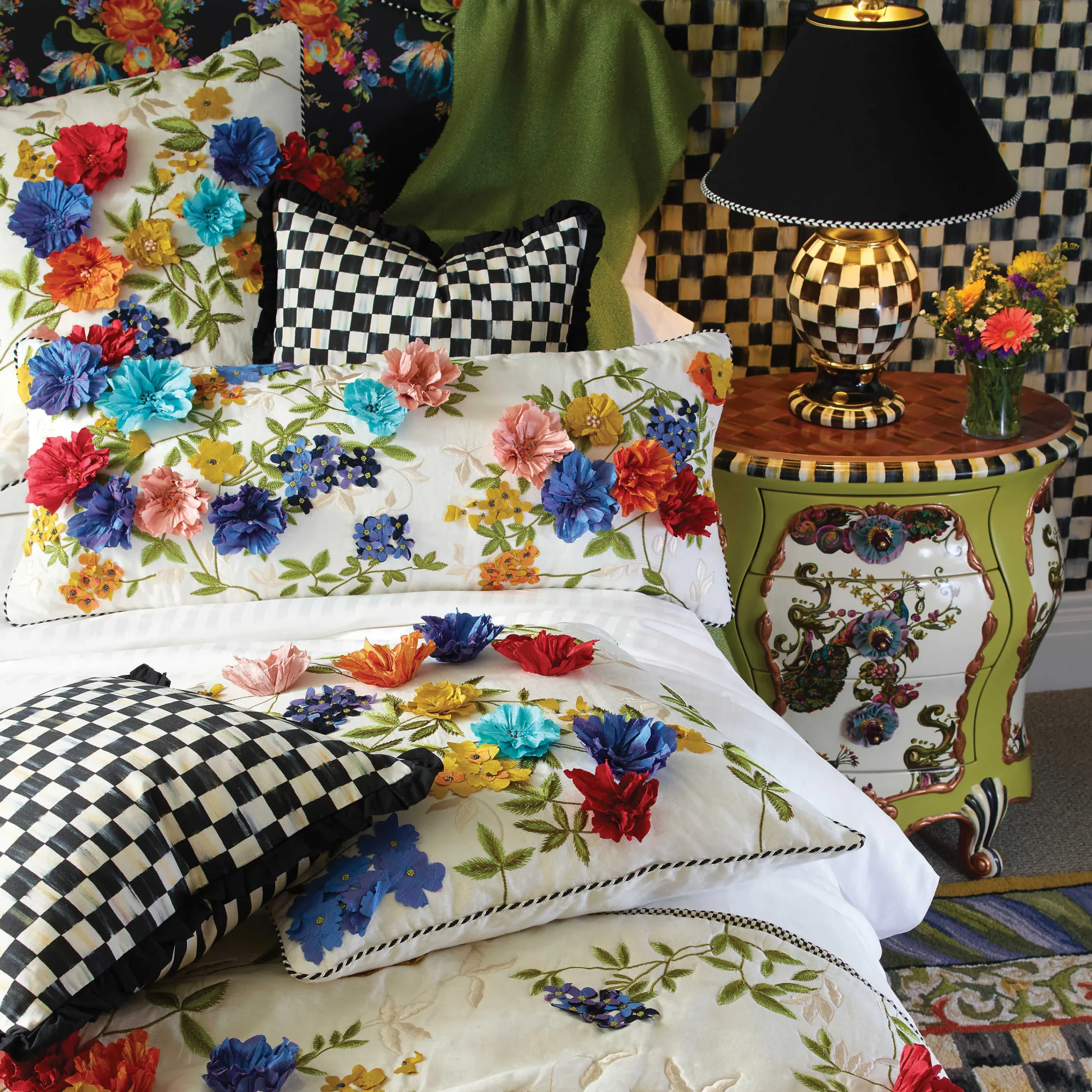 Courtly Check Globe Lamp|MacKenzie-Childs Best
