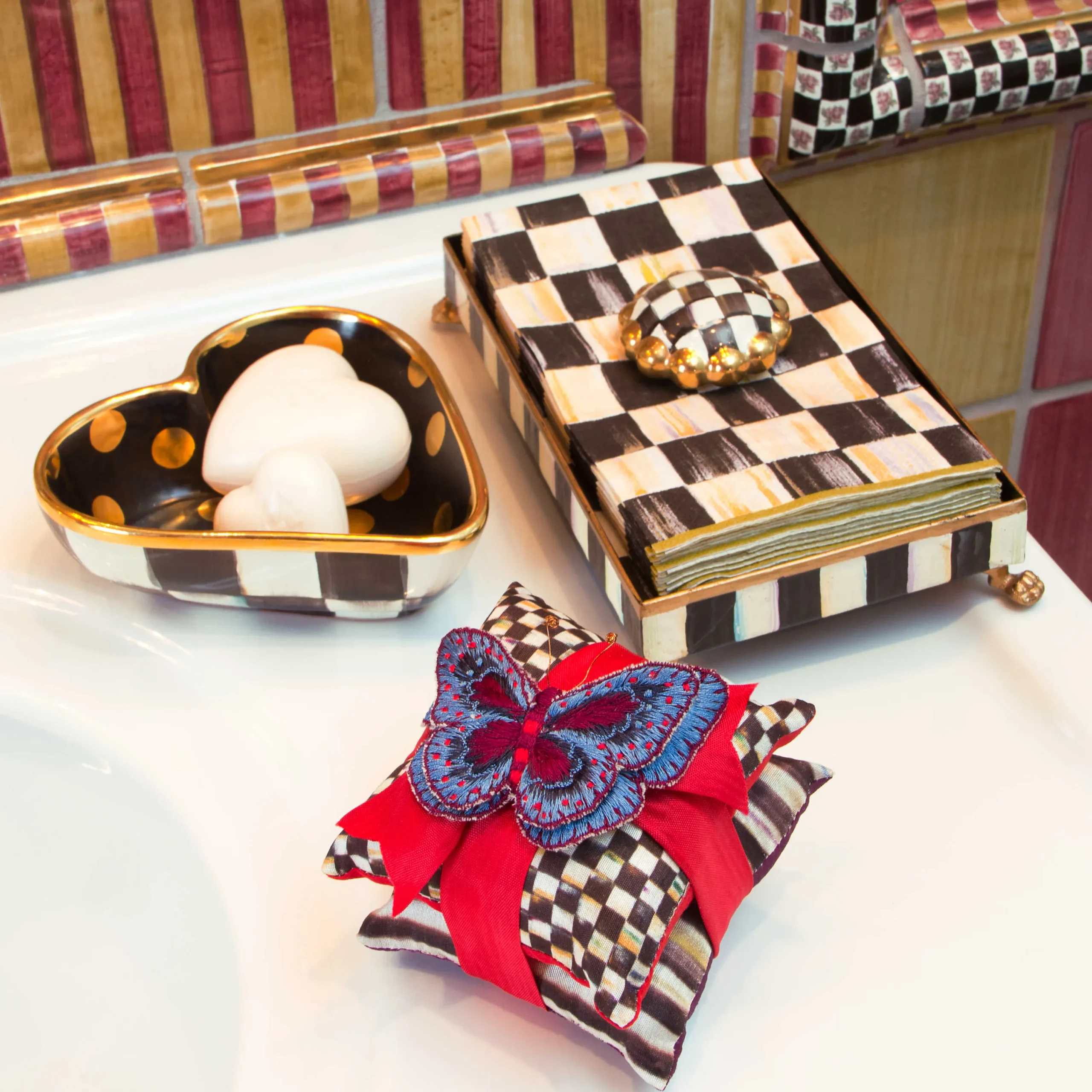 Courtly Check Guest Towel Holder Set - Gold|MacKenzie-Childs