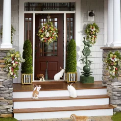 Courtly Check Wreath Hanger|MacKenzie-Childs Discount