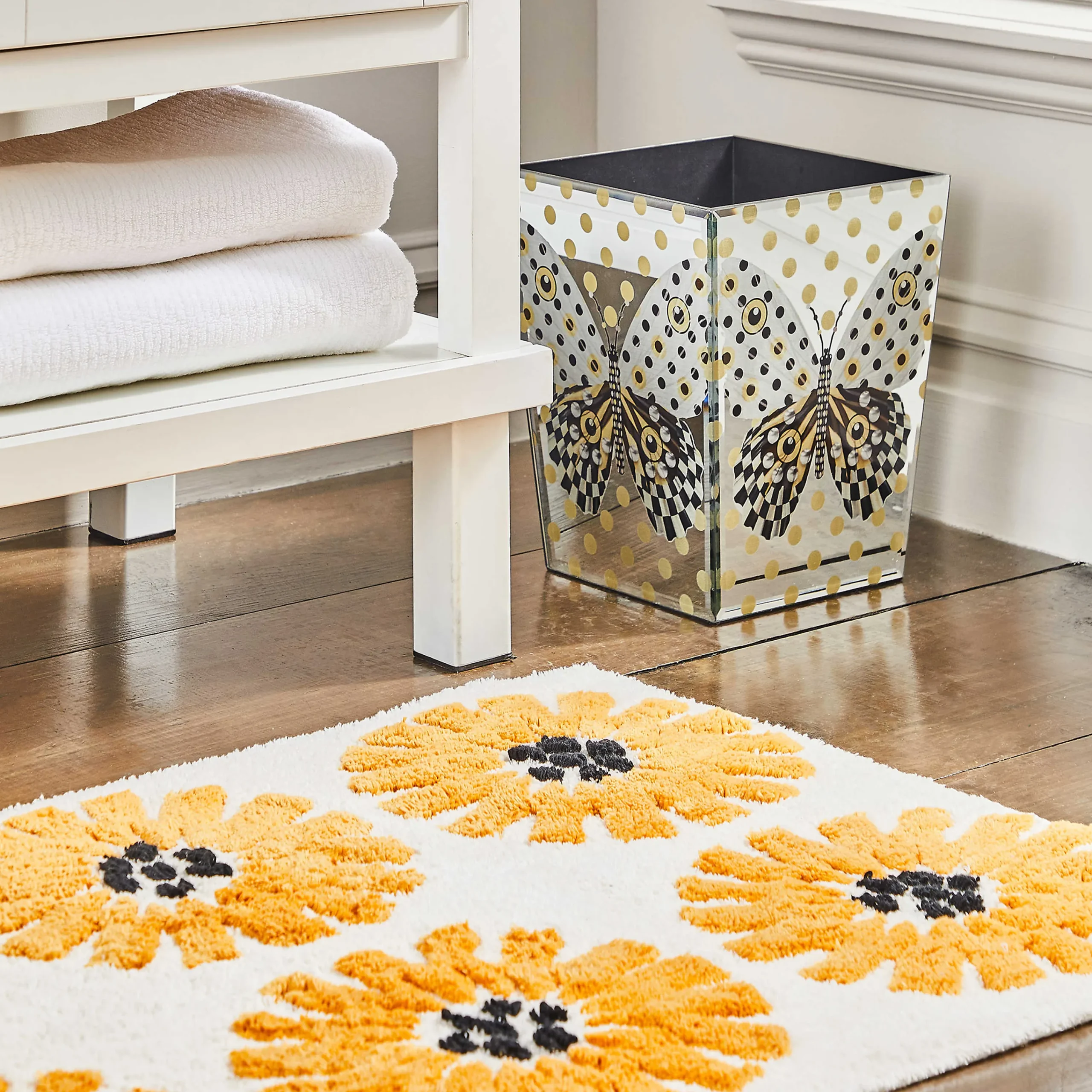 Painted Daisy Bath Rug|MacKenzie-Childs Sale