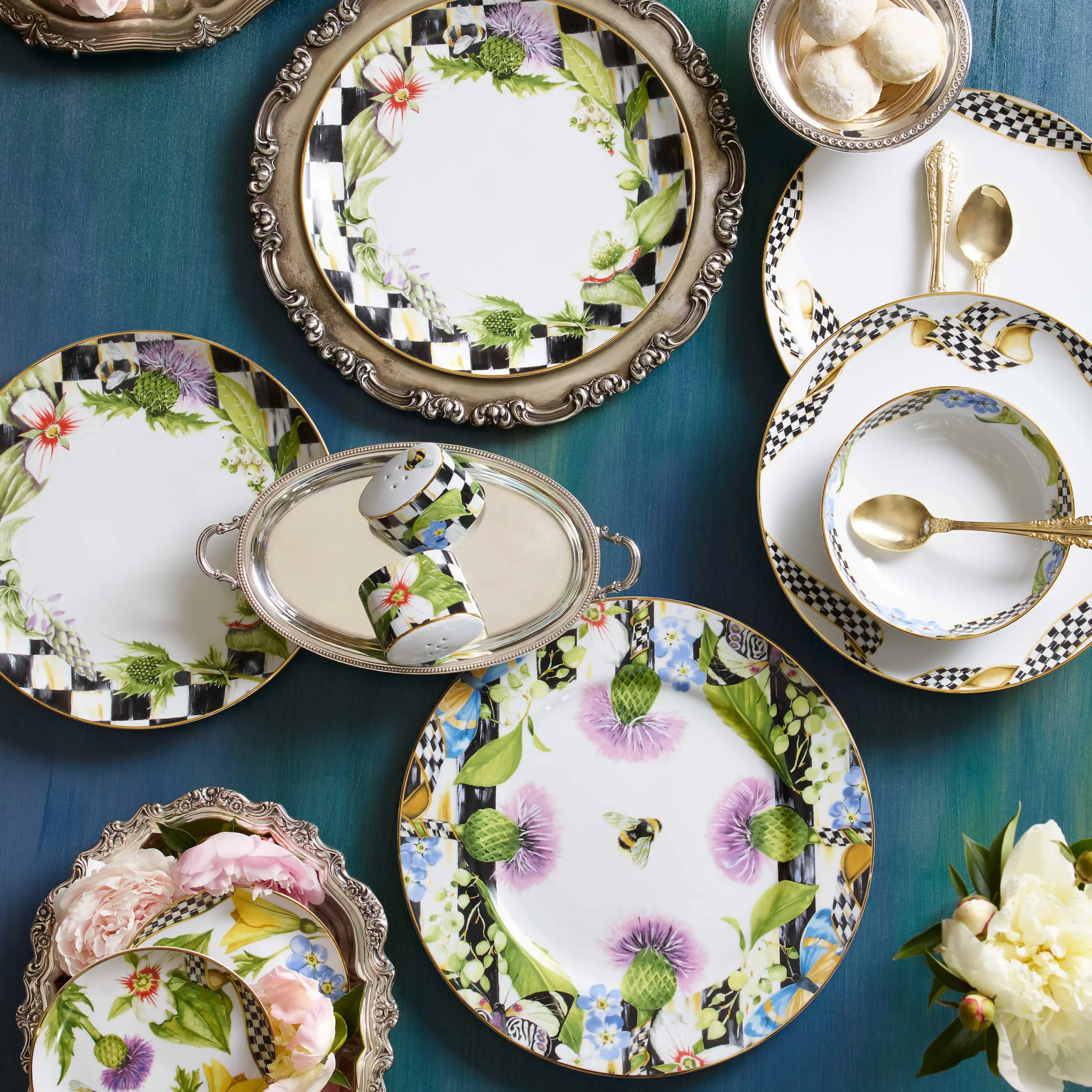 Thistle & Bee Bread & Butter Plate|MacKenzie-Childs Hot